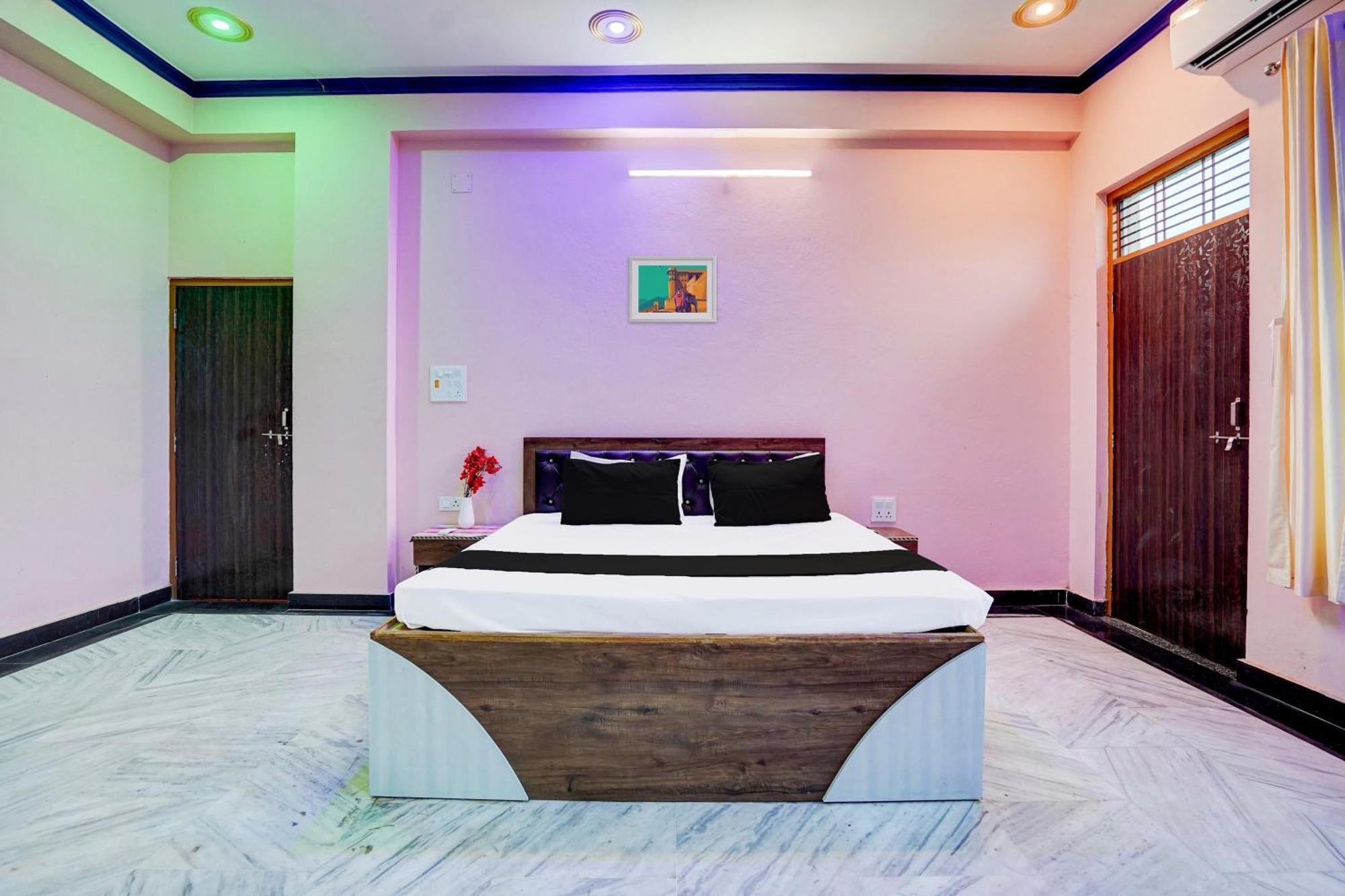 Hotel O J.D. Palace Varanasi Luaran gambar